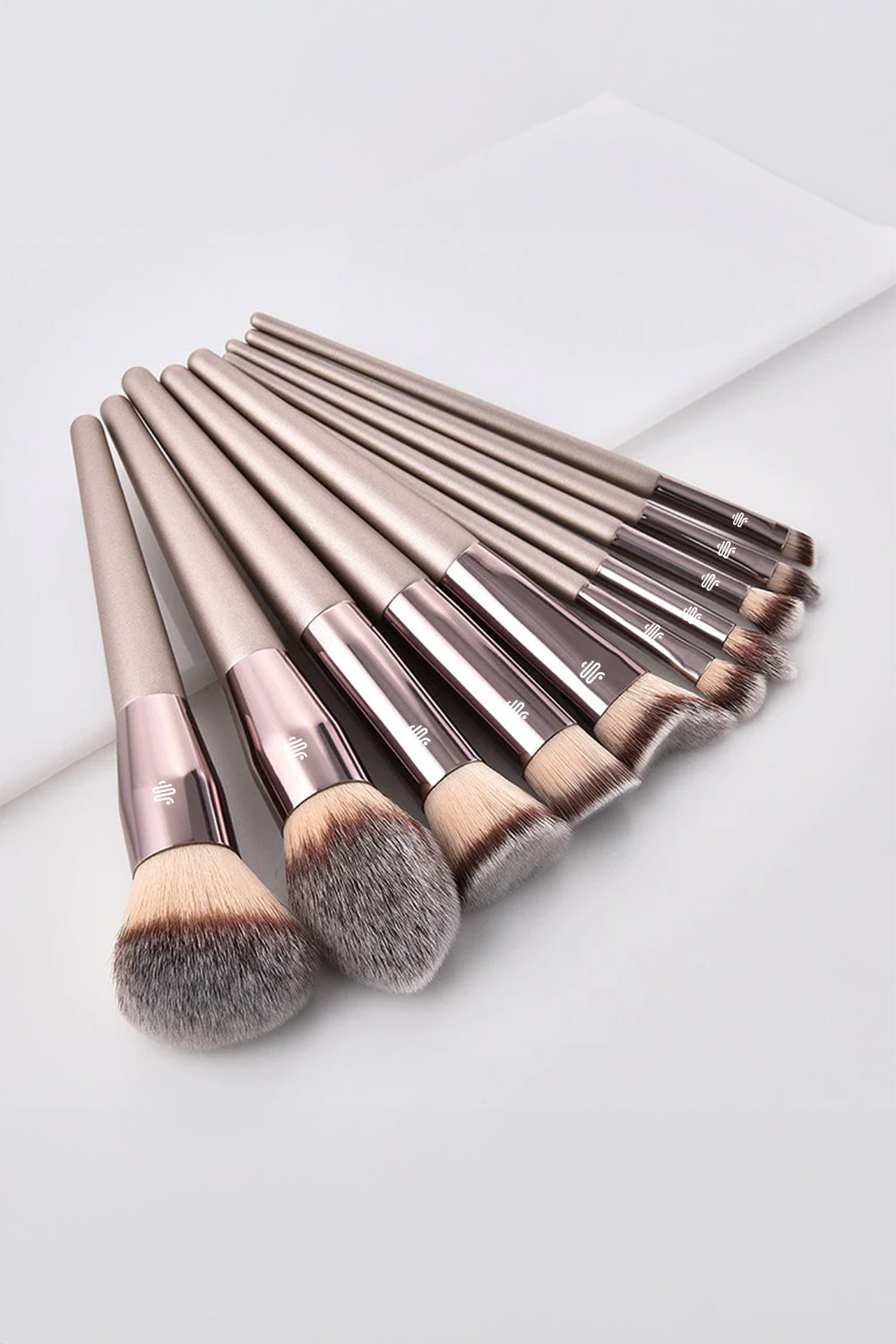 Enlumni Champagne Makeup Brushes Collection